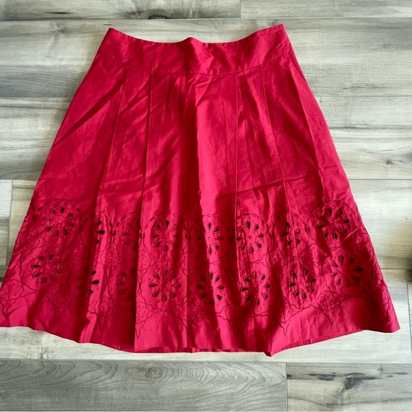 Ann Taylor LOFT Womens Red Eyelit Midi Skirt Size 10 - Picture 1 of 3